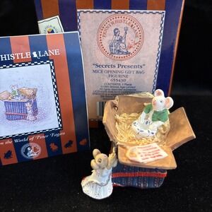 Enesco Secrets Presents Figurine Pennywhistle Lane Mice Gift Bag 655430 Vintage